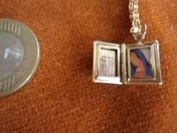 Miniatűr nyitható, képtartós, vallási  medalion lánccal