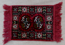 Nice condition small size wool fringed rug tablecloth or prayer rug