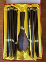 Fekete szantálfa evőpálcikák 10 pár spatulával eredeti Japán származású vintage