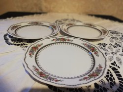 Eladó régi porcelán Hunsherenter  virágos sütis tányérok 3 db!