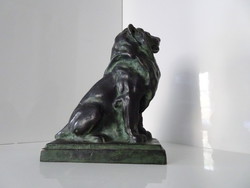Very beautiful flawless antique bronze lion.