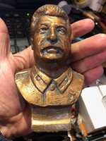 Sztálin büszt, fémből, büszt, 12 cm-es magasságú.