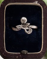 1 Forintról! Szecessziós 14 karátos Arany Briliáns gyűrű (1,8 gramm) 0,1 karát kővel.