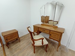 Neo-baroque dressing table