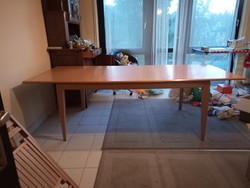 Practical expandable Italian designer wood table
