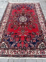 Iranian isfahan hand-knotted wool Persian rug in beautiful condition.Bargeable!