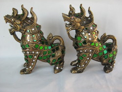 Foo dog couple with wooden mosaic