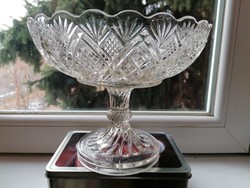 Cast glass centerpiece / serving