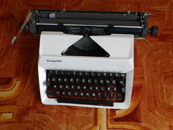 Omega 033 mechanikus írógép 80-as évekből