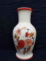 Porcelain sports vase vác.