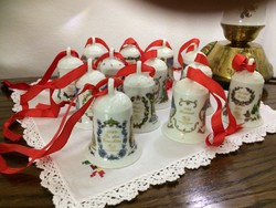 Porcelán karácsonyi harang gyűjteményből darabonként