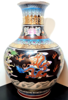 Hatalmas méretű, dúsan festett régi, sárkányos kínai váza