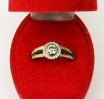 Női arany gyűrű modern csiszolású briliánssal