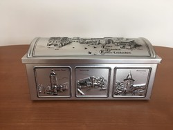 Dombornyomott fém doboz, fém ládikó Nürnberg képeivel