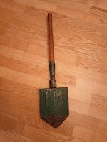 Infantry spade