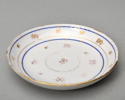 It is a small plate with an antique batthyány pattern, made around 1860-1870.