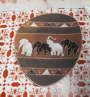 Elefántos Kerámia tányér 26 x 24 cm /fali/