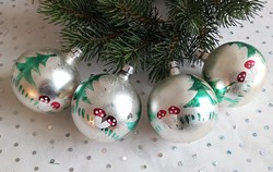 Üveg gömb gombákkal karácsonyfa díszek 4db együtt 5.5-6.5cm