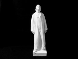 Fehér Herendi porcelán figura: 46 cm-es Jézus Horvai tervezés