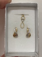 Flawless 14 krt engraved double clasp earrings + pendant