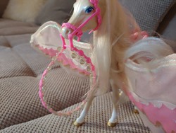 Wonderful barbie winged horse old children's toy