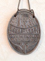 MÁV Miskolci Járműjavító 100. évfordulós 1859-1959 fali emlékplakett láncon Inke László hagyatékából