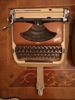 Kolibri táska írógép