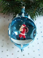 Régi üveg diorámás Télapós karácsonyfa dísz 11cm