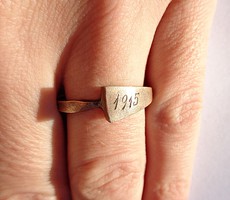 1915-ös mesterjelzett réz gyűrű