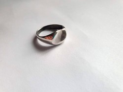 Women's silver ring