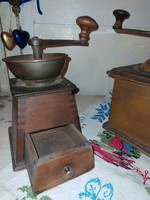 Antik bécsi konyhai trapéz kávédaráló