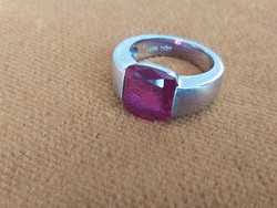 Ezüst gyűrű sz rubinnal