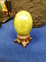 Jade tojás fa talppal