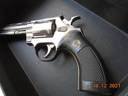 Python357 American Revolver Replica
