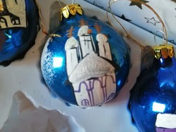 3 db téli templomos, kézzel festett karácsonyfadísz