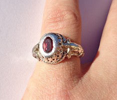 Antik piros köves ezüst gyűrű