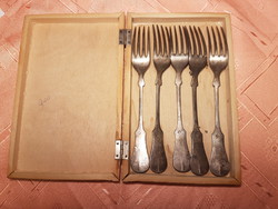 5 forks from the attic found in the condition of sandrik ae sign