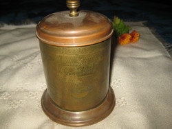 Tea  tároló  doboz  rézből  , feliratos  , 10 x 13 cm  ,használva nem volt