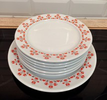 Alföld porcelán szívecskés tányérok