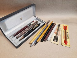 Régi írószerek: töltőtoll, töltőceruza, golyóstollak, tollszárak, ceruzabelek, tollbetétek...