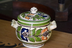 Ceramic with lid