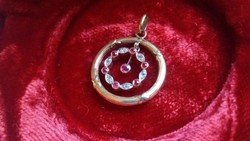 Szecessziós gyémánt-rubinnal 14.kr.arany medál