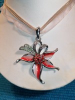 Flower pendant (80)