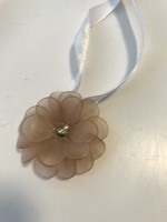 Vintage flower pendant necklace