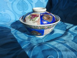 Japanese hand painted ming style marked lid storage - bonbonier / centerpiece