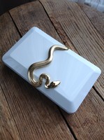 Aranyozott kígyóval díszített fém KILIAN parfüm doboz