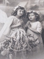 Régi karácsonyi képeslap 1915 fotó levelezőlap angyalszárnyas kislányok