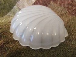 Üveg kagyló - opálos fehérben