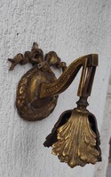 Beautiful antique at least 100 years old cast bronze wall sconce, beautiful.Baroque, rococo special workmanship
