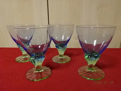 Színes üveg, talpas koktélos pohár, négy darab egyben eladó, magassága 14,3 cm. Vanneki! Jókai.